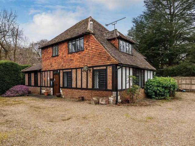 Farm for sale in Limpsfield Chart, Tandridge