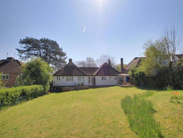 Farm for sale in Bourne End, Pouchen End