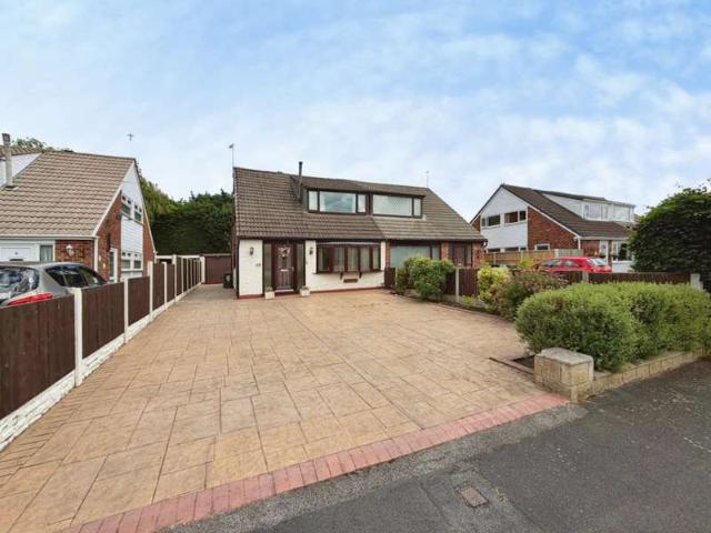 Farm for sale in Rossmore, Cheshire