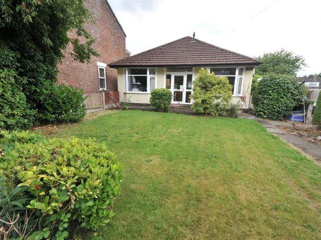 Farm for sale in Lower Irlam, Salford