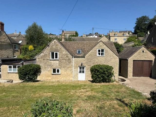Farm for sale in Oakridge Lynch, School House