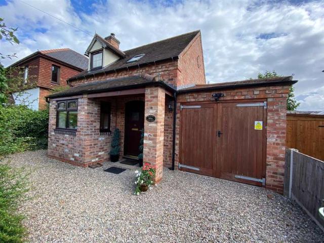 Farm for sale in Barnard's Green, Malvern Hills