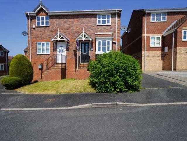 Farm for sale in Farnley, West Yorkshire