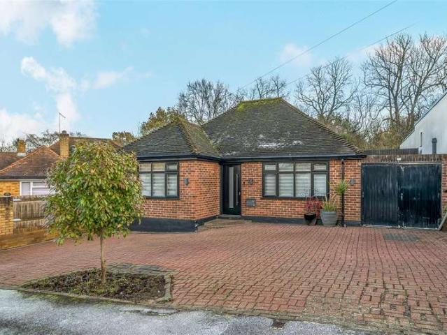 Farm for sale in Pouchen End, Hertfordshire