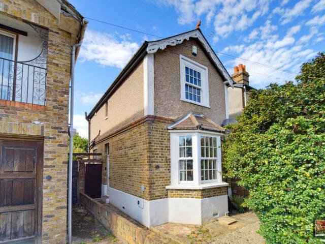 Farm for sale in Lower Halliford, Surrey