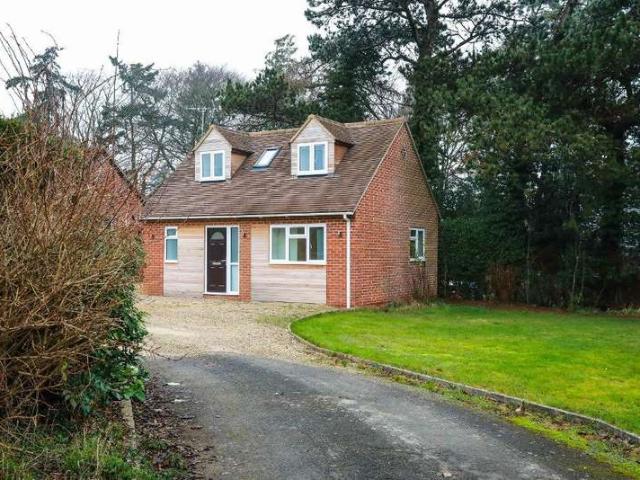 Farm for rent in Littleworth, Berrick Salome