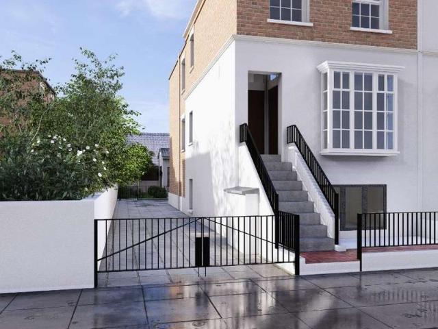 Farm for sale in London Borough of Ealing, Greater London