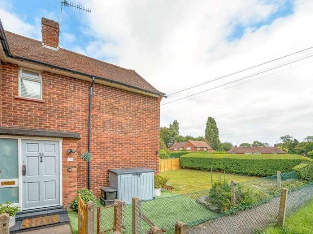 Maisonette for sale in Wexham, George Green