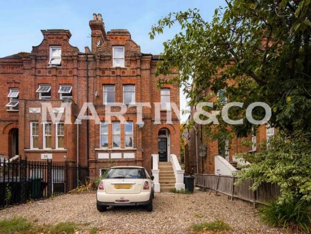 Farm for sale in Snaresbrook, Greater London