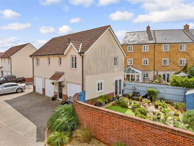 Farm for sale in Bersted, Clapham