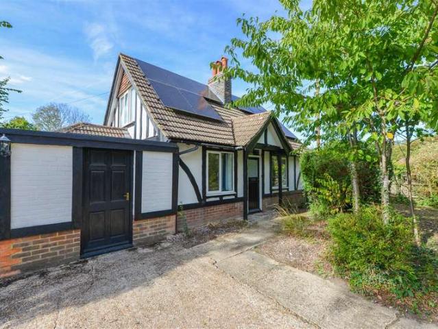 Farm for sale in Leadingcross Green, Maidstone