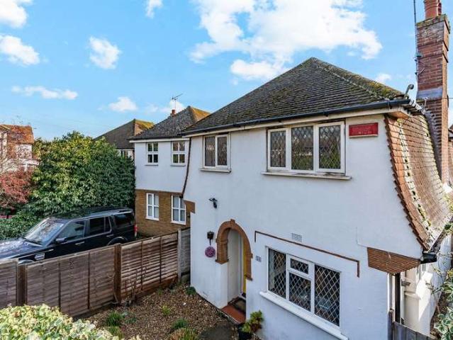 Farm for sale in Kingsdown Park, The Bridge