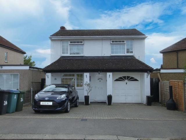 Farm for sale in Garston, Watford
