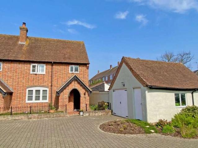 Farm for sale in Dorchester on Thames, Berrick Salome