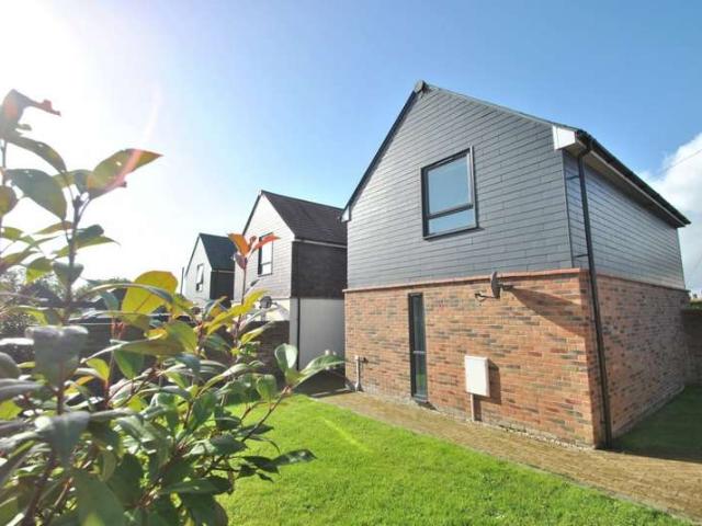Farm for sale in Aston Cross, Pamington
