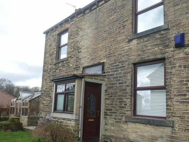House for rent in Halifax, West Yorkshire