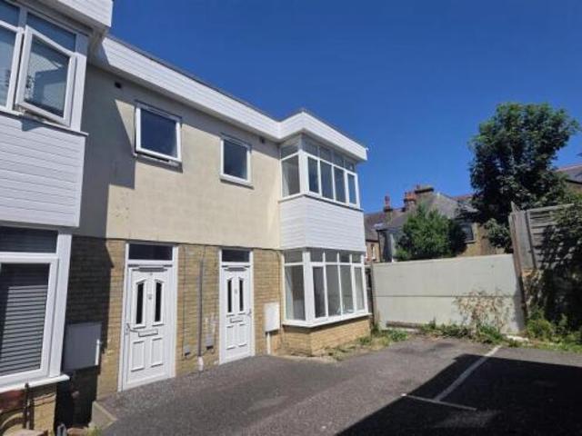 Farm for rent in Acol, Kent