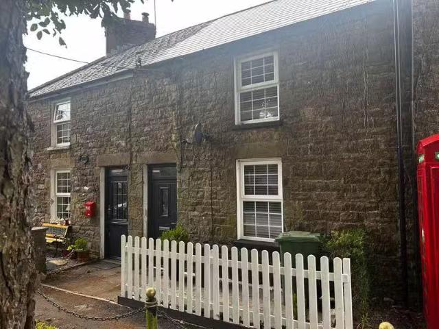 House for rent in Pont-y-Clun, Wales