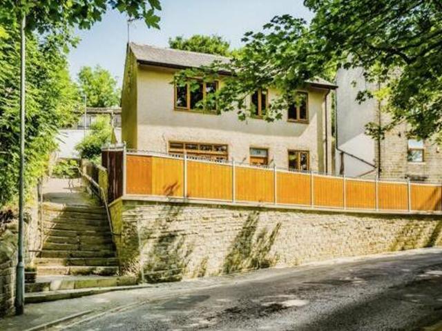 House for rent in Huddersfield, West Yorkshire