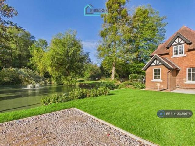 Farm for rent in Gloucester, Gloucestershire