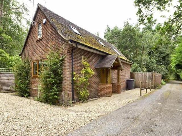 House for rent in Lyons, Greater London