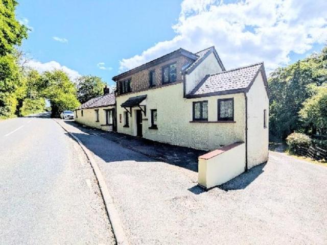 House for sale in Newchurch and Merthyr, Wales