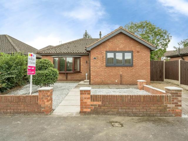 Bungalow for sale in New Brumby, Scunthorpe