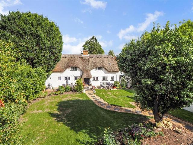 House for sale in Barton Stacey, Hampshire