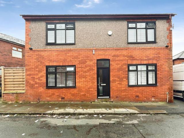 House for sale in Lee Bank, Greater Manchester