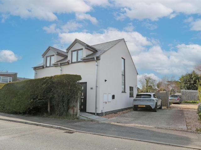 House for sale in Berrick Salome, Oxfordshire