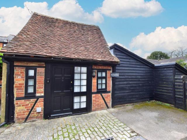 House for sale in Pouchen End, Hertfordshire