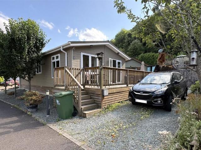 House for sale in Kedleston, East Midlands