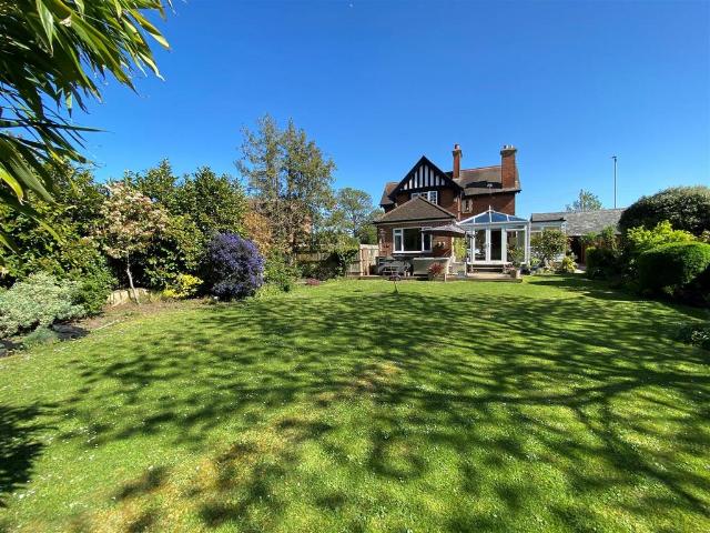 House for sale in Pamington, Gloucestershire