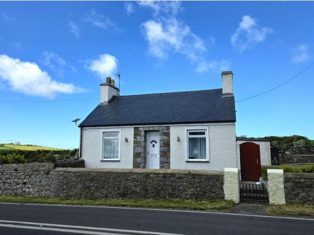 House for sale in Llanfaethlu