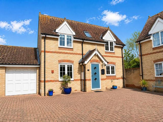 House for sale in Fordham Heath, Essex