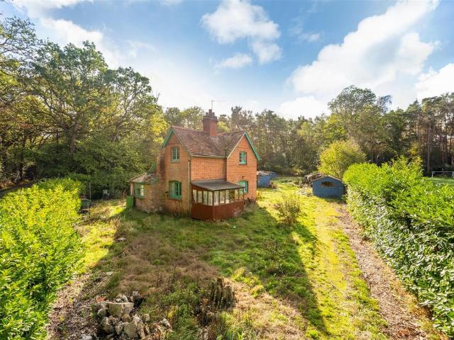House for sale in Pamber Heath, Basingstoke and Deane