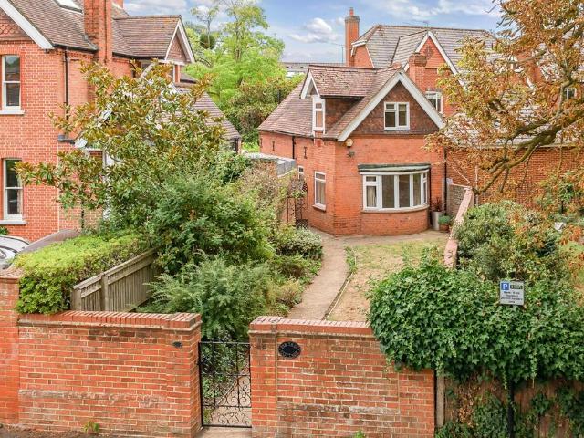 House for sale in Clewer Village, Windsor