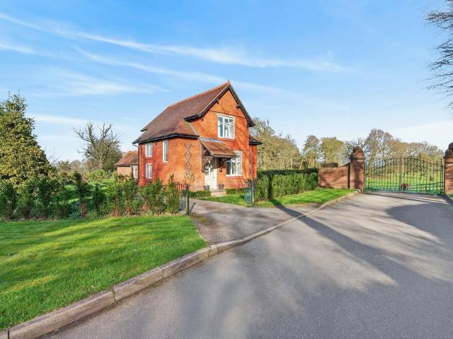 House for sale in Marbury
