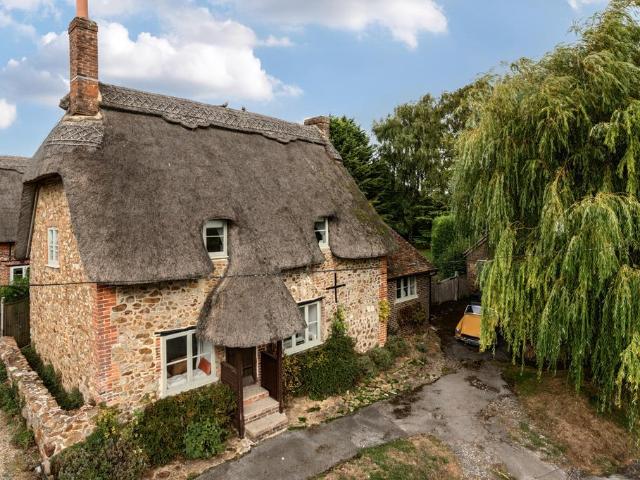 House for sale in Lambourn, West Berkshire