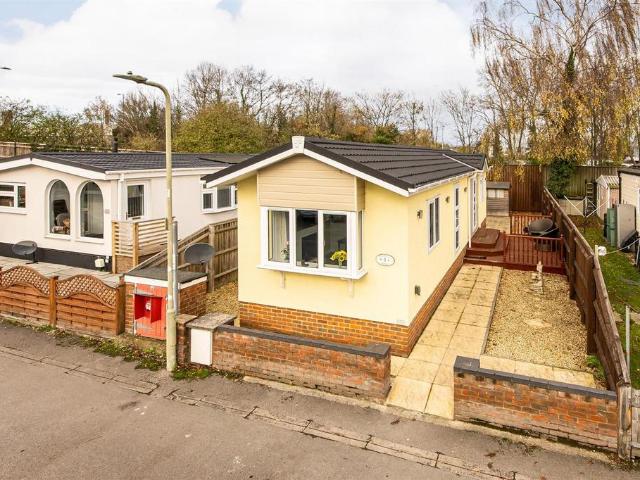 House for sale in Berrick Salome, Oxfordshire