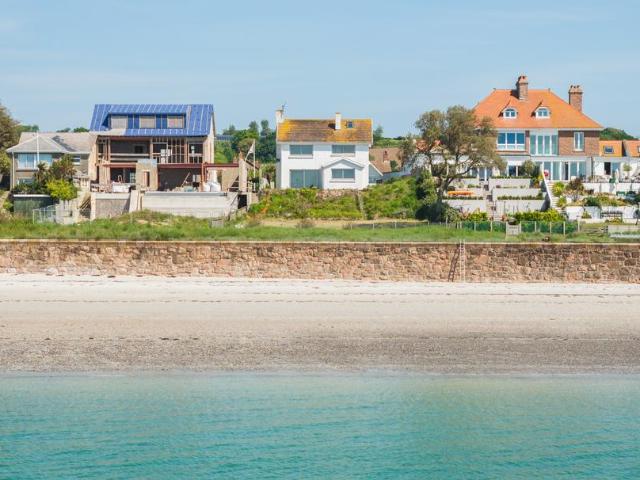 House for sale in Penweathers, Isle Of Man