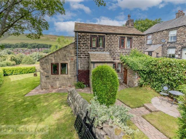 House for sale in Saddleworth, Pendock