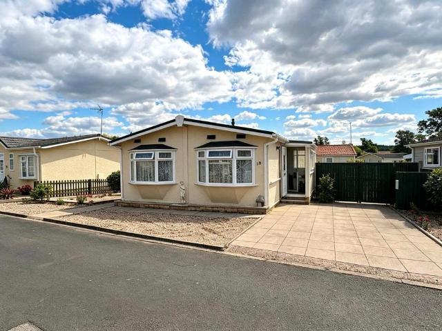 House for sale in Alderminster, Warwickshire