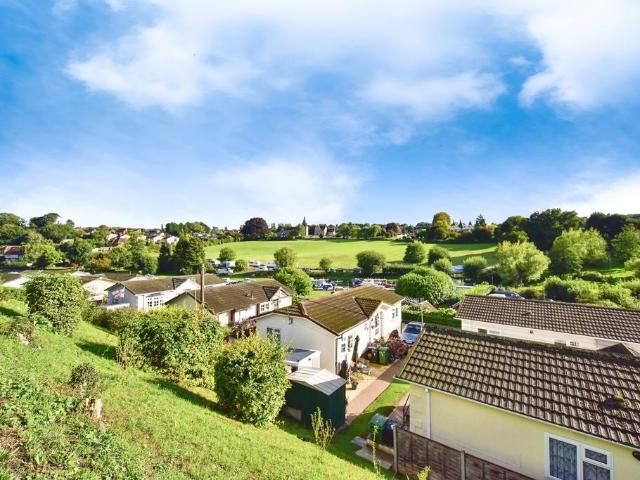 Park Home for sale in Barming, Midway