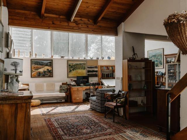 House for sale in Dale Hill, Essex