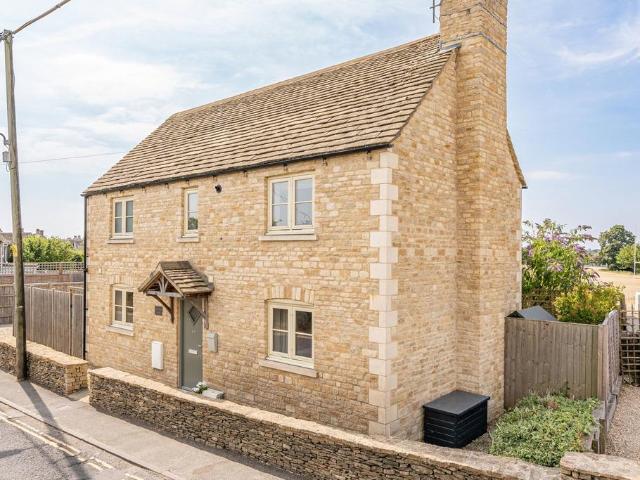 House for sale in Tetbury, Fossebridge