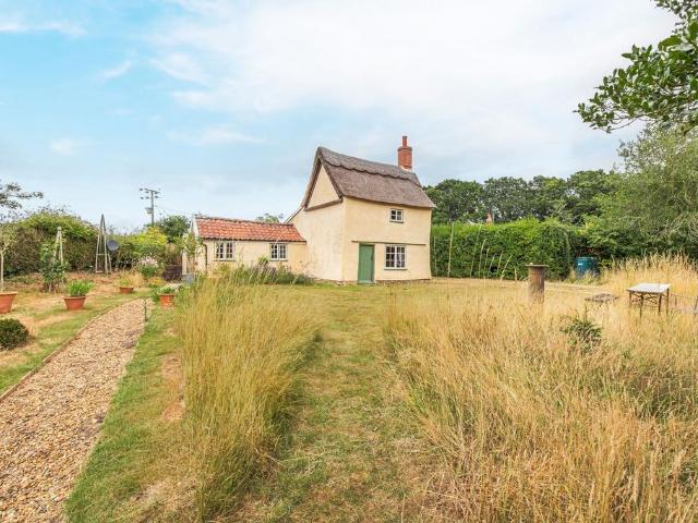 House for sale in Stokesby, Norfolk
