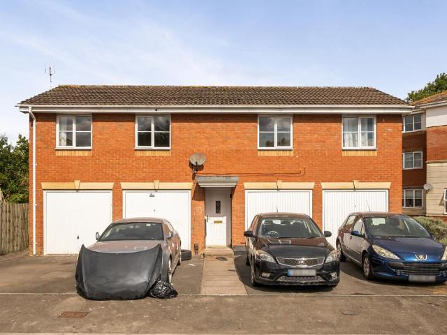 House for sale in Chequers, Gloucester