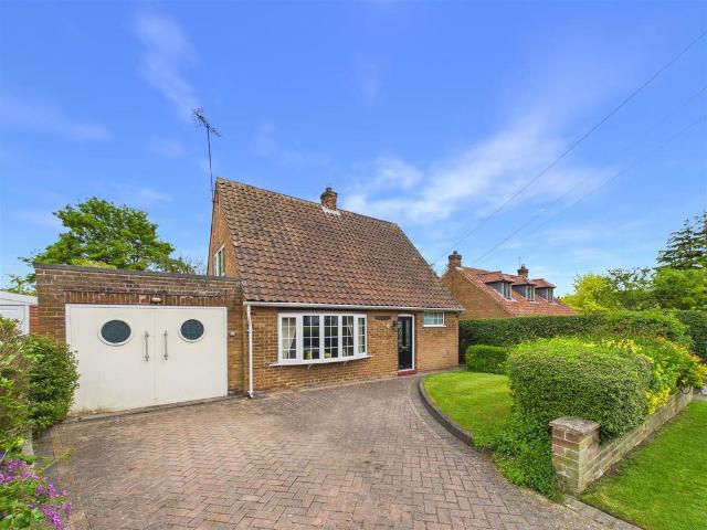 House for sale in Rowley, Little Weighton
