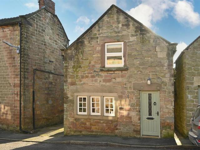 House for sale in Froggatt, East Midlands